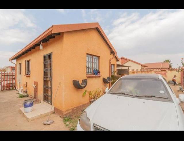 2 BEDROOM HOUSE FOR SALE IN PAYNEVILLE